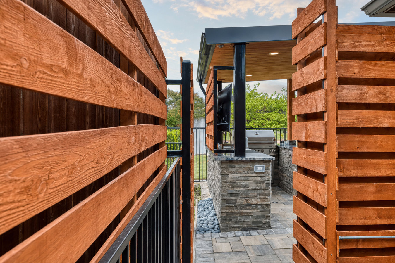 Custom fence design